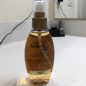 anti-frizz hydrating oil